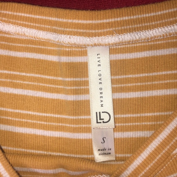 Yellow striped shirt with ruffled botttom - Picture 2 of 2